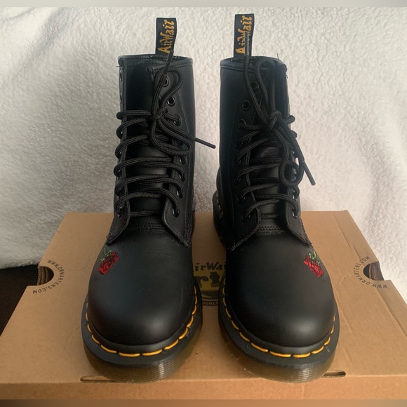1460 Vonda Dr. Martens Boots - Picture 9 of 10
